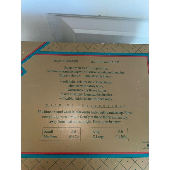 Hanes Women's Vintage NIB Slippers size 6.5-7.5 Pink Quilted Satin Faux Fur - Picture 4 of 10